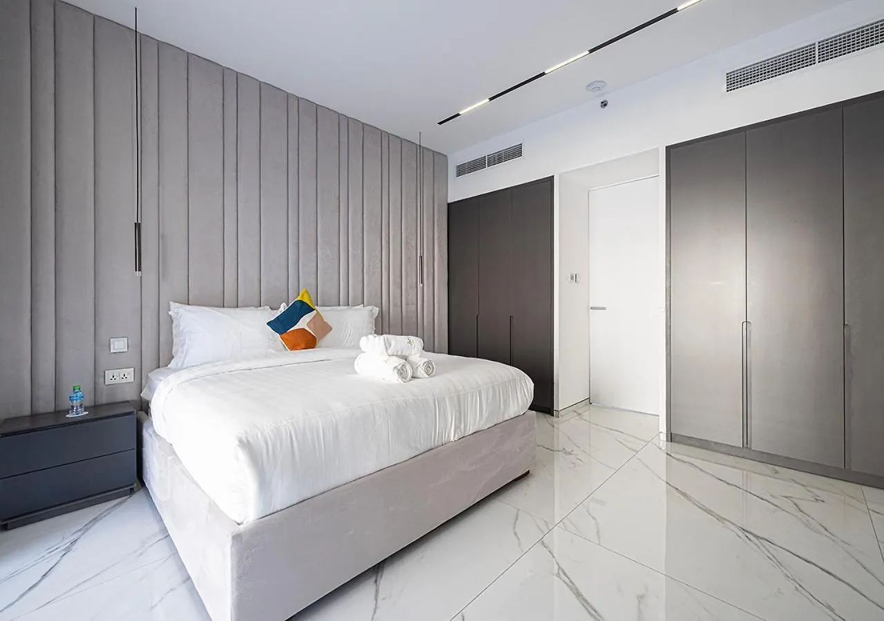 Palm Jumeirah Paradise- Luxury,Unveiled Dubai Apartment